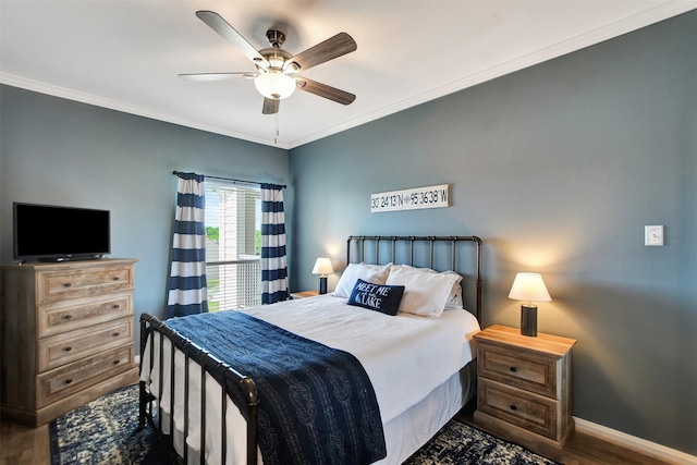 12800 Melville Dr Unit B302, Montgomery, TX 77356 - bedroom featuring wood finished floors, crown molding, baseboards, and a ceiling fan