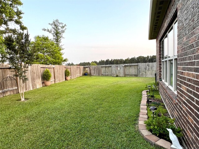 115 Carriage Ct, Magnolia, TX 77354 - view of yard