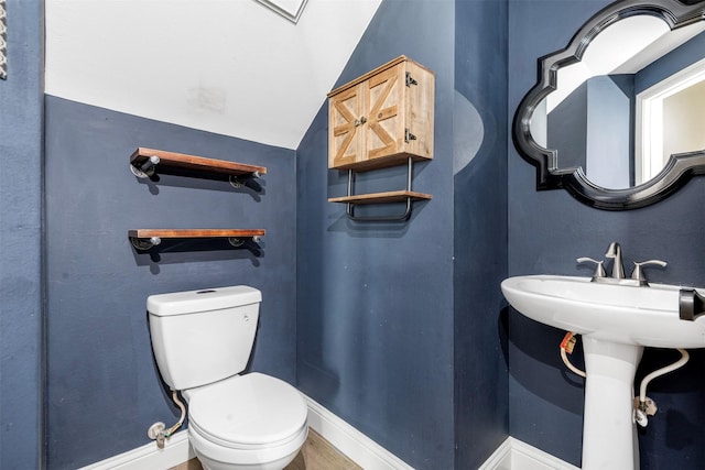 3106 Five Oaks Dr, Missouri City, TX 77459 - half bath with baseboards and lofted ceiling