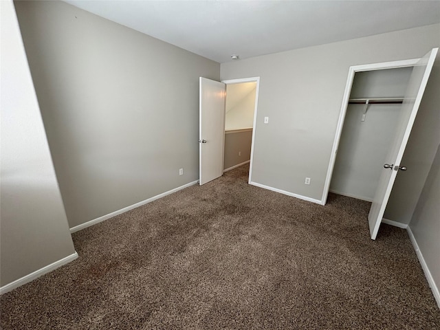 2662 Kiplands Way Dr, Houston, TX 77014 - unfurnished bedroom with carpet flooring, baseboards, and a closet