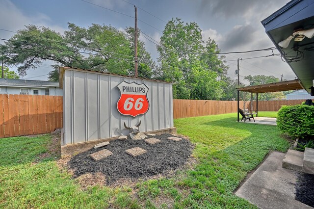 507 Sandra Dr, Brenham, TX 77833 - view of yard featuring an outdoor structure