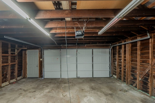 5206 Graystone Ln, Houston, TX 77069 - garage with a garage door opener