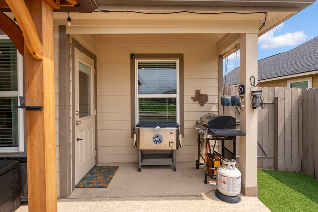 9998 Chimney Swift Ln, Conroe, TX 77385 - view of patio / terrace