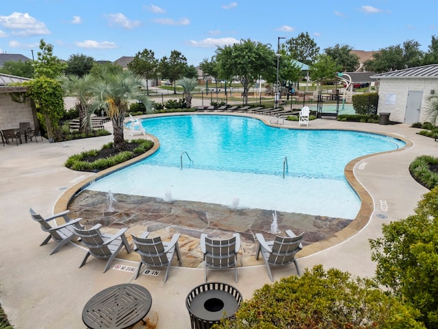 9998 Chimney Swift Ln, Conroe, TX 77385 - view of community pool