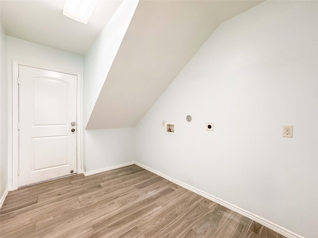 6081 Trent Ct, League City, TX 77573 - bonus room with light wood finished floors, vaulted ceiling, and baseboards
