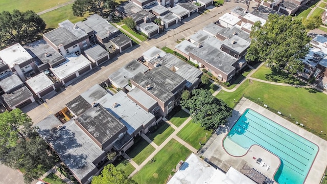 2814 Cambridge Ln, Missouri City, TX 77459 - aerial perspective of suburban area featuring a pool area