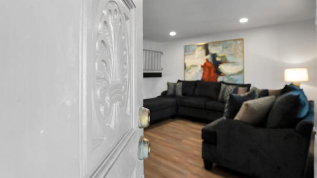 2814 Cambridge Ln, Missouri City, TX 77459 - living area featuring wood finished floors and recessed lighting