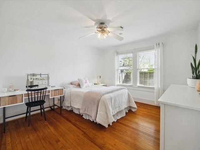 1427 Hall Pl, Houston, TX 77008 - bedroom featuring wood finished floors