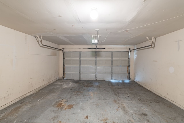 11714 Welshpool Glen Dr, Houston, TX 77066 - garage with a garage door opener