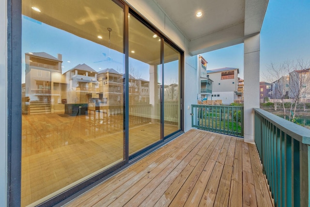1008 Golden Nectar, Houston, TX 77008 - wooden terrace featuring a residential view