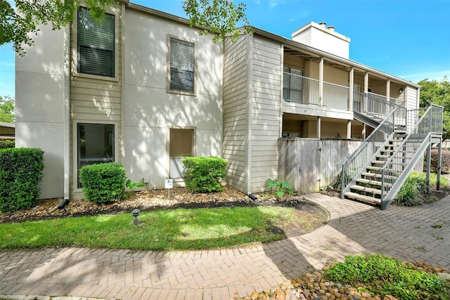 1100 Augusta Dr Unit 33, Houston, TX 77057 - view of building exterior with stairs