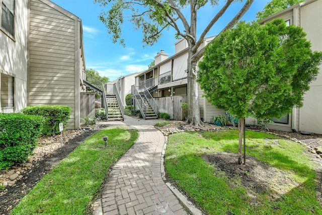 1100 Augusta Dr Unit 33, Houston, TX 77057 - surrounding community featuring stairs