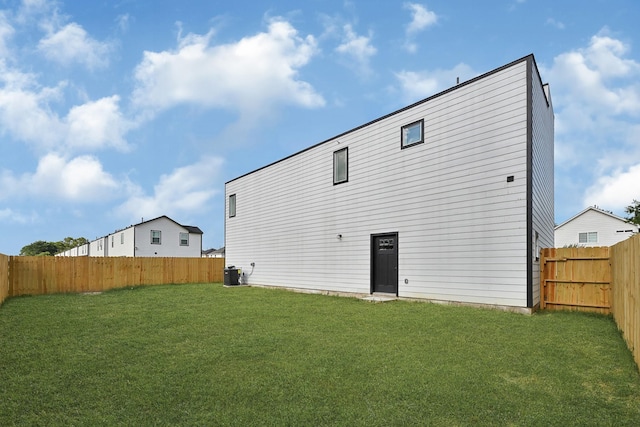 9805 Fabiola Dr, Houston, TX 77075 - back of house featuring central AC unit