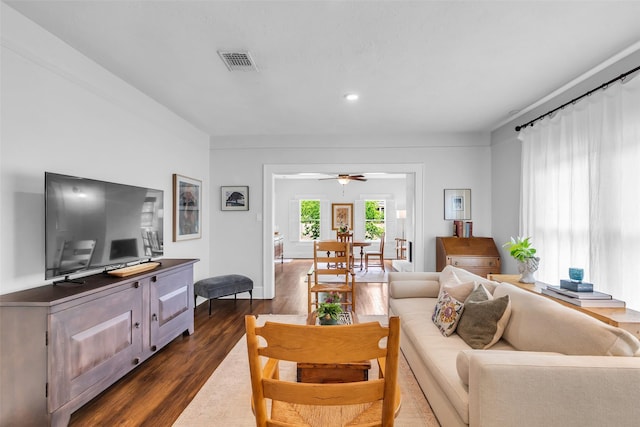 1618 Lawrence St, Houston, TX 77008 - living room featuring dark wood-style flooring, ceiling fan, recessed lighting, and baseboards