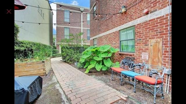 118 Mcgowen St Unit E, Houston, TX 77006 - view of patio / terrace