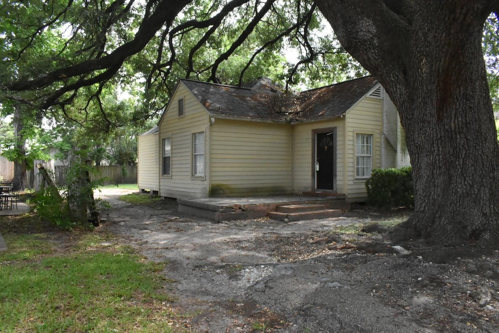 4005 University Blvd, Houston, TX 77005 - view of front of house