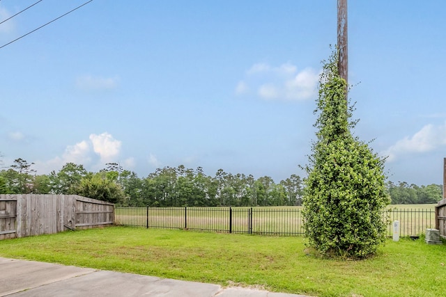 13605 Northline Lake Dr, Houston, TX 77044 - view of yard with view of scattered trees