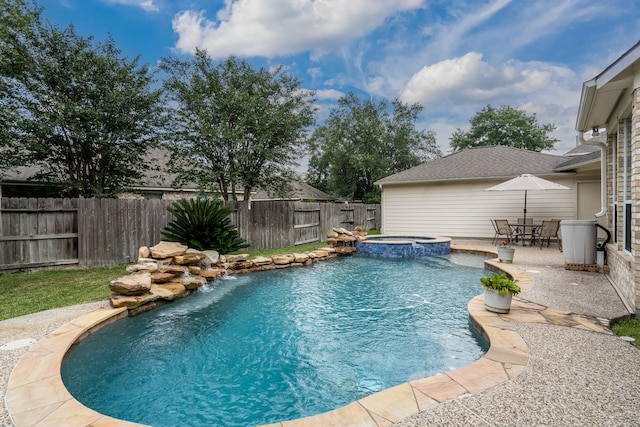 11510 Maple Falls Dr, Tomball, TX 77377 - view of swimming pool featuring a fenced backyard, a patio, and a pool with connected hot tub