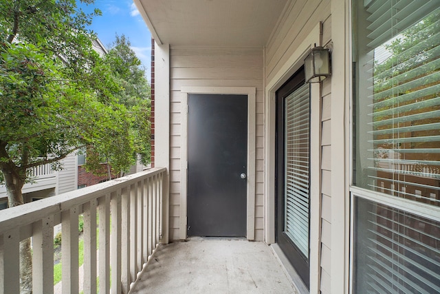 1330 Old Spanish Trl Unit 5203, Houston, TX 77054 - entrance to property with a balcony
