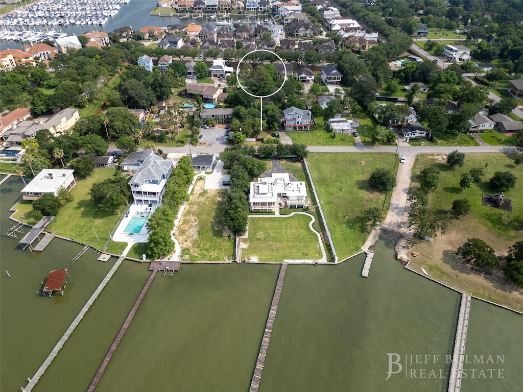 1825 Cove Park Dr, League City, TX 77565