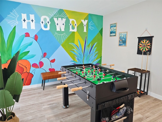 11810 Sagedowne Ln, Houston, TX 77089 - playroom featuring wood finished floors and baseboards