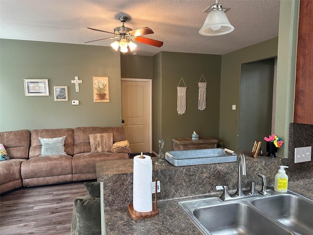 1007 Oak Falls Dr, Conroe, TX 77378 - photo 11
