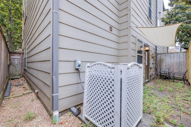 2915 Pease St, Houston, TX 77003 - exterior view