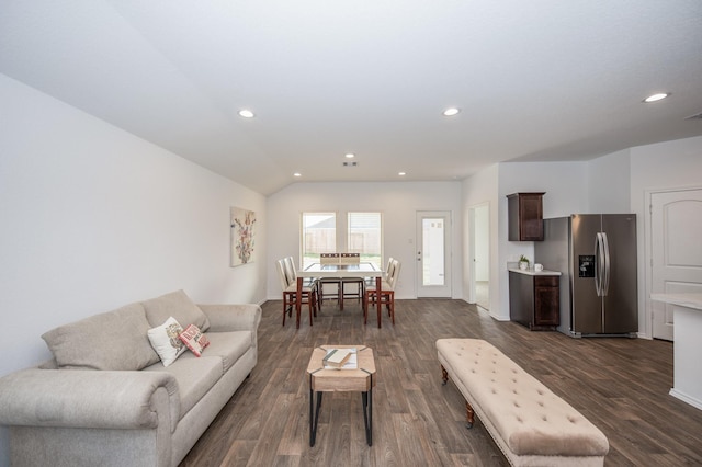 5126 Ternberry Forest Ln, Katy, TX 77449 - living room with dark wood-style floors, recessed lighting, lofted ceiling, and baseboards