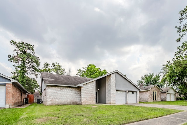 5606 Cypressgate Dr, Spring, TX 77373 - mid-century inspired home featuring brick siding, an attached garage, a shingled roof, and cooling unit