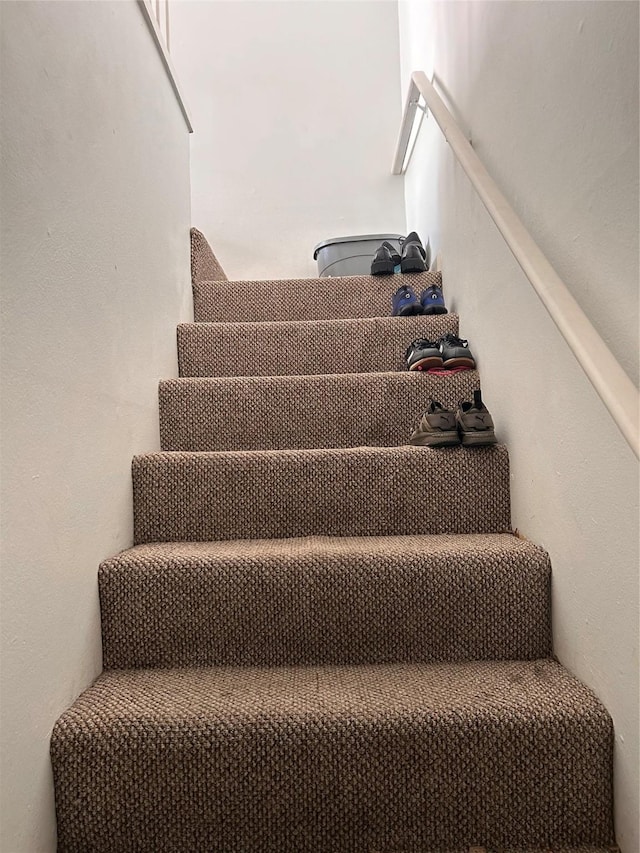 3400 Timmons Ln Unit 30, Houston, TX 77027 - view of stairs