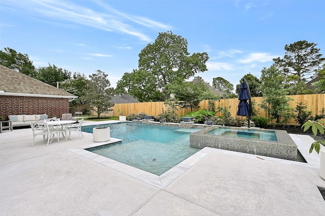 1405 Blueberry Ln, Friendswood, TX 77546 - view of pool with an outdoor hangout area, a patio area, a fenced backyard, and a pool with connected hot tub