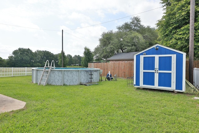 301 Redwood St, Prairie View, TX 77445 - view of yard