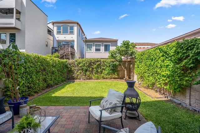 1217 E 28th St, Houston, TX 77009 - view of yard with a patio area