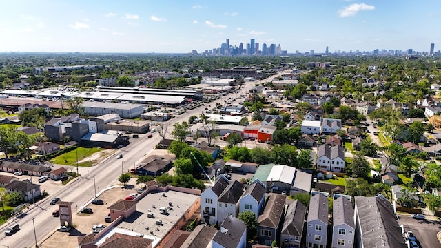 1217 E 28th St, Houston, TX 77009 - aerial view of residential area featuring city skyline