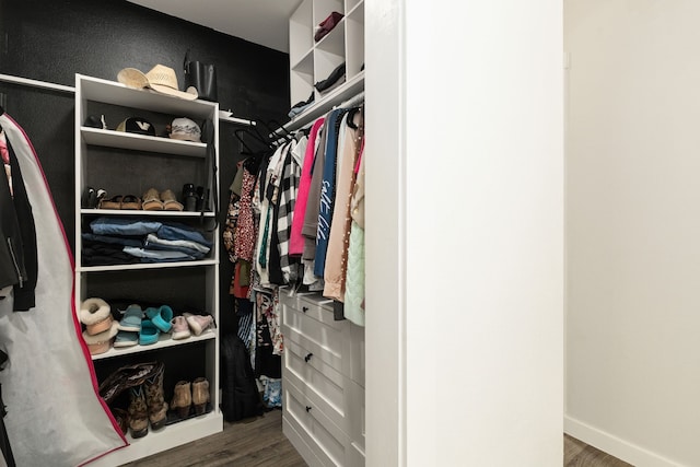 402 Teakwood Dr, Victoria, TX 77901 - spacious closet featuring wood finished floors