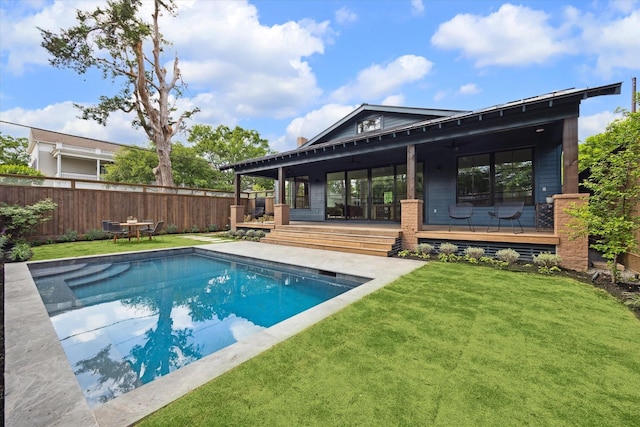 703 E 9th St, Houston, TX 77007 - view of swimming pool featuring a deck and ceiling fan