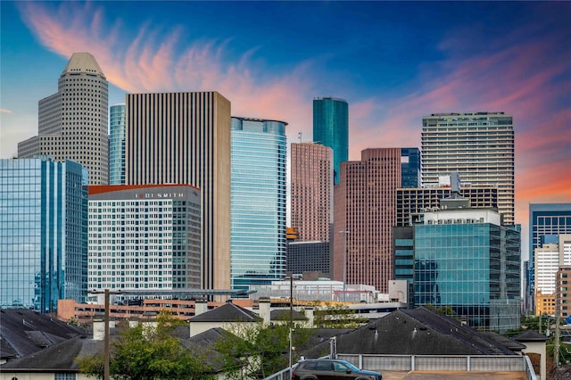 2510 Travis St Unit 301, Houston, TX 77006 - skyline view