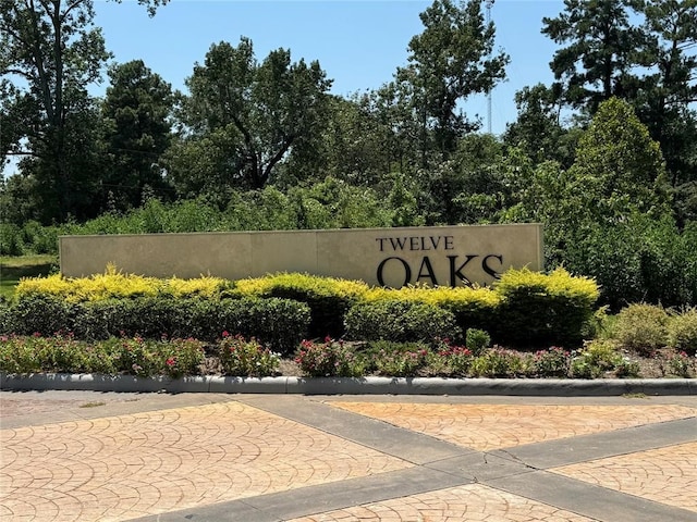 11827 Tara Plantation Dr, Tomball, TX 77375