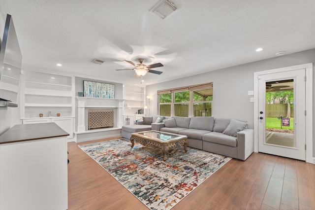 107 Royal Ct, Friendswood, TX 77546 - photo 10