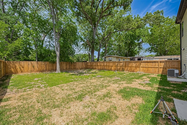 7911 Carver Rd, Houston, TX 77088 - view of yard with cooling unit