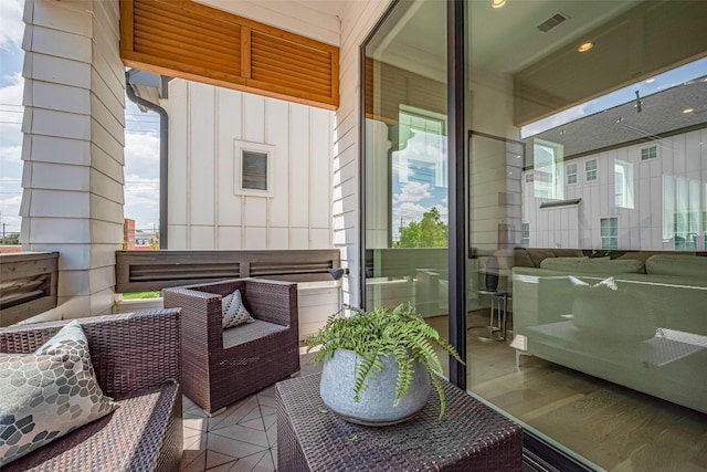 1205 Timbergrove Acres St, Houston, TX 77008 - view of balcony