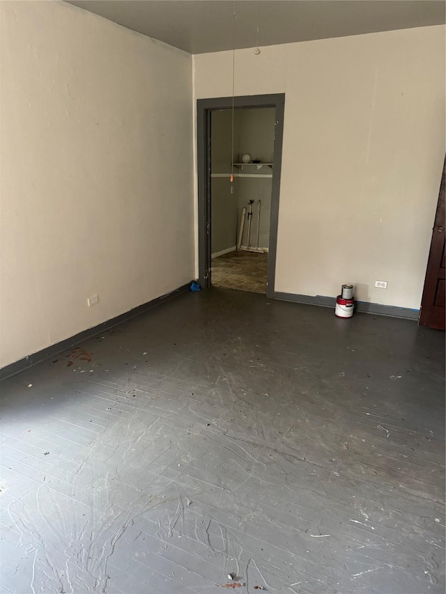 4204 Wipprecht St, Houston, TX 77026 - unfurnished room with baseboards