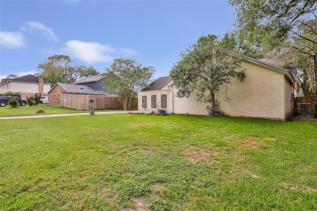 8219 Magnolia Glen Dr, Humble, TX 77346 - view of yard featuring cooling unit