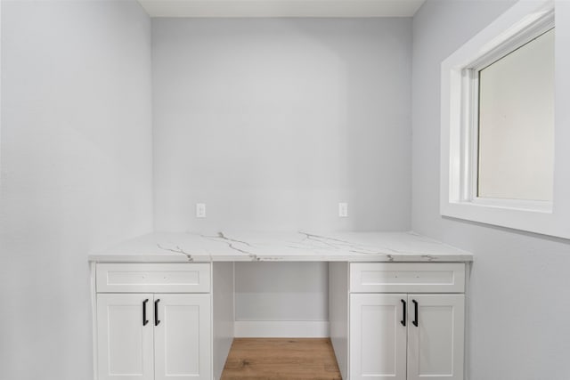 6631 Foster St, Houston, TX 77021 - detailed view of wood finished floors