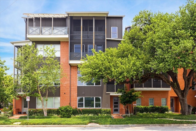 2707 Rusk St, Houston, TX 77003 - view of property