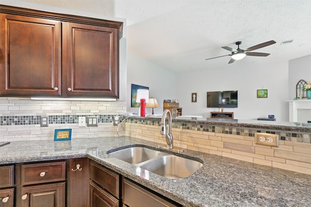 2016 Rincon Dr, League City, TX 77573 - photo 10