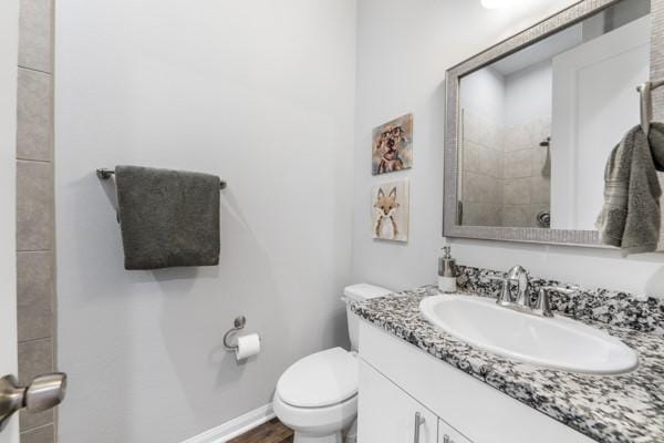 4908 Paradigm Ln, Spring, TX 77379 - full bath featuring toilet, vanity, and tiled shower