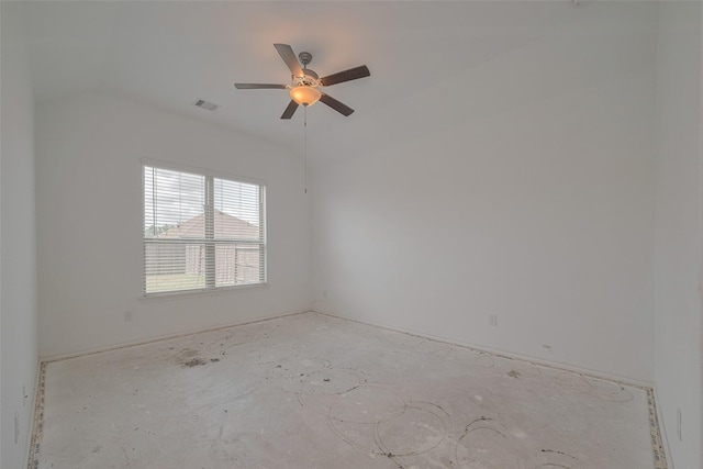 23922 Olivenza Trl, New Caney, TX 77357 - spare room featuring vaulted ceiling and ceiling fan