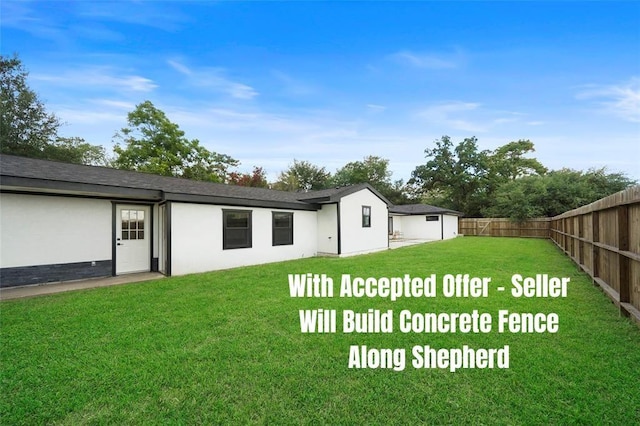 701 W 39th St, Houston, TX 77018 - rear view of property with stucco siding