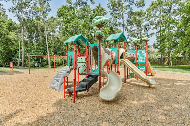16802 Cherokee Lake Ln, Houston, TX 77044 - community playground featuring view of wooded area